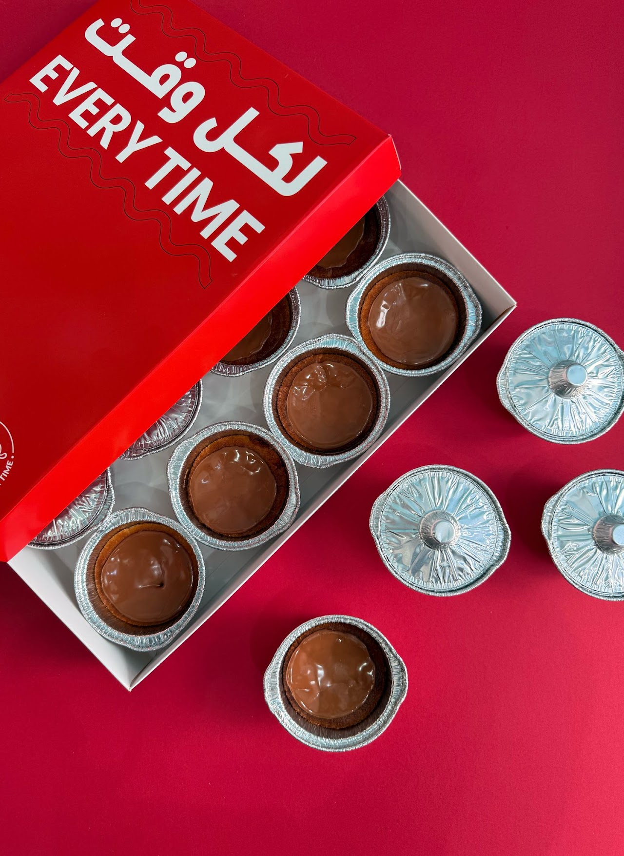 Molten chocolate cookies with ice cream